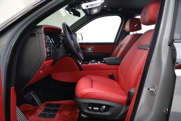 Used 2022 Rolls-Royce Black Badge Cullinan for sale Sold at Bugatti of Greenwich in Greenwich CT 06830 17