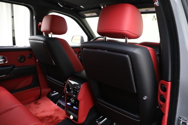 Used 2022 Rolls-Royce Black Badge Cullinan for sale Sold at Bugatti of Greenwich in Greenwich CT 06830 27