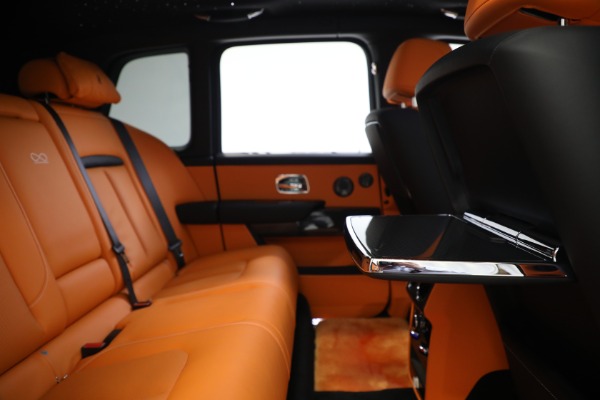 New 2022 Rolls-Royce Cullinan Black Badge for sale Sold at Bugatti of Greenwich in Greenwich CT 06830 22