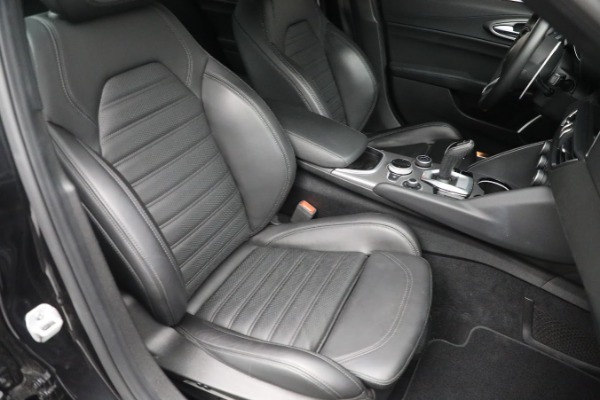 Used 2021 Alfa Romeo Giulia Ti Sport for sale $34,900 at Bugatti of Greenwich in Greenwich CT 06830 15