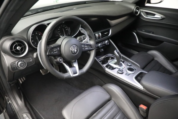 Used 2021 Alfa Romeo Giulia Ti Sport for sale $34,900 at Bugatti of Greenwich in Greenwich CT 06830 19