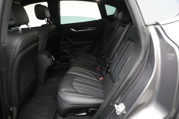 Used 2022 Maserati Levante Modena for sale $39,995 at Bugatti of Greenwich in Greenwich CT 06830 12
