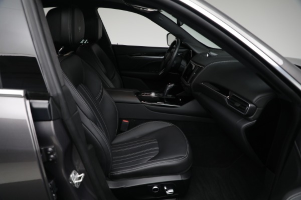 Used 2022 Maserati Levante Modena for sale $39,995 at Bugatti of Greenwich in Greenwich CT 06830 14