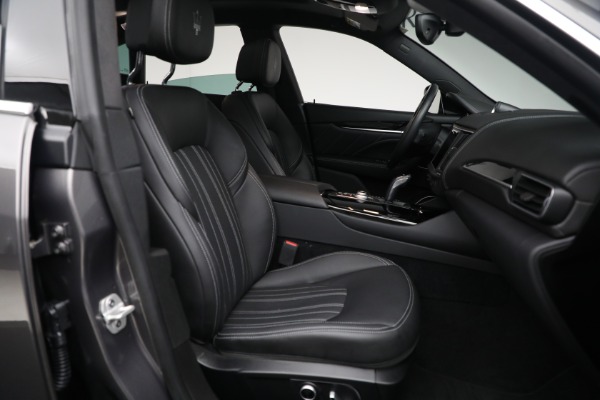 Used 2022 Maserati Levante Modena for sale $39,995 at Bugatti of Greenwich in Greenwich CT 06830 15