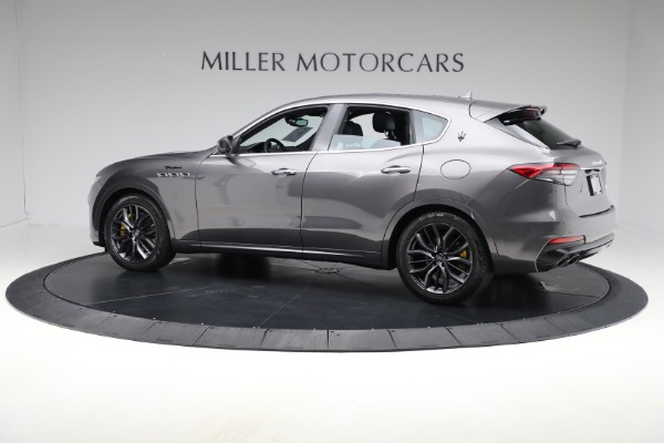 Used 2022 Maserati Levante Modena for sale $39,995 at Bugatti of Greenwich in Greenwich CT 06830 3