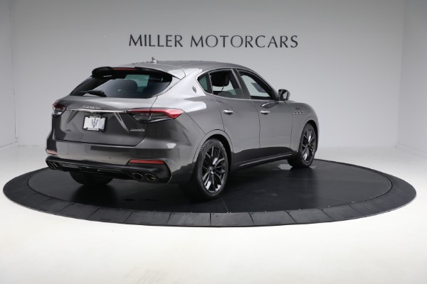 Used 2022 Maserati Levante Modena for sale $39,995 at Bugatti of Greenwich in Greenwich CT 06830 6