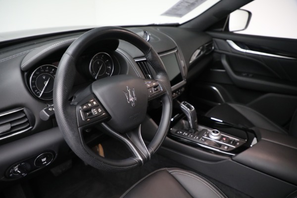 Used 2022 Maserati Levante Modena for sale $39,995 at Bugatti of Greenwich in Greenwich CT 06830 9