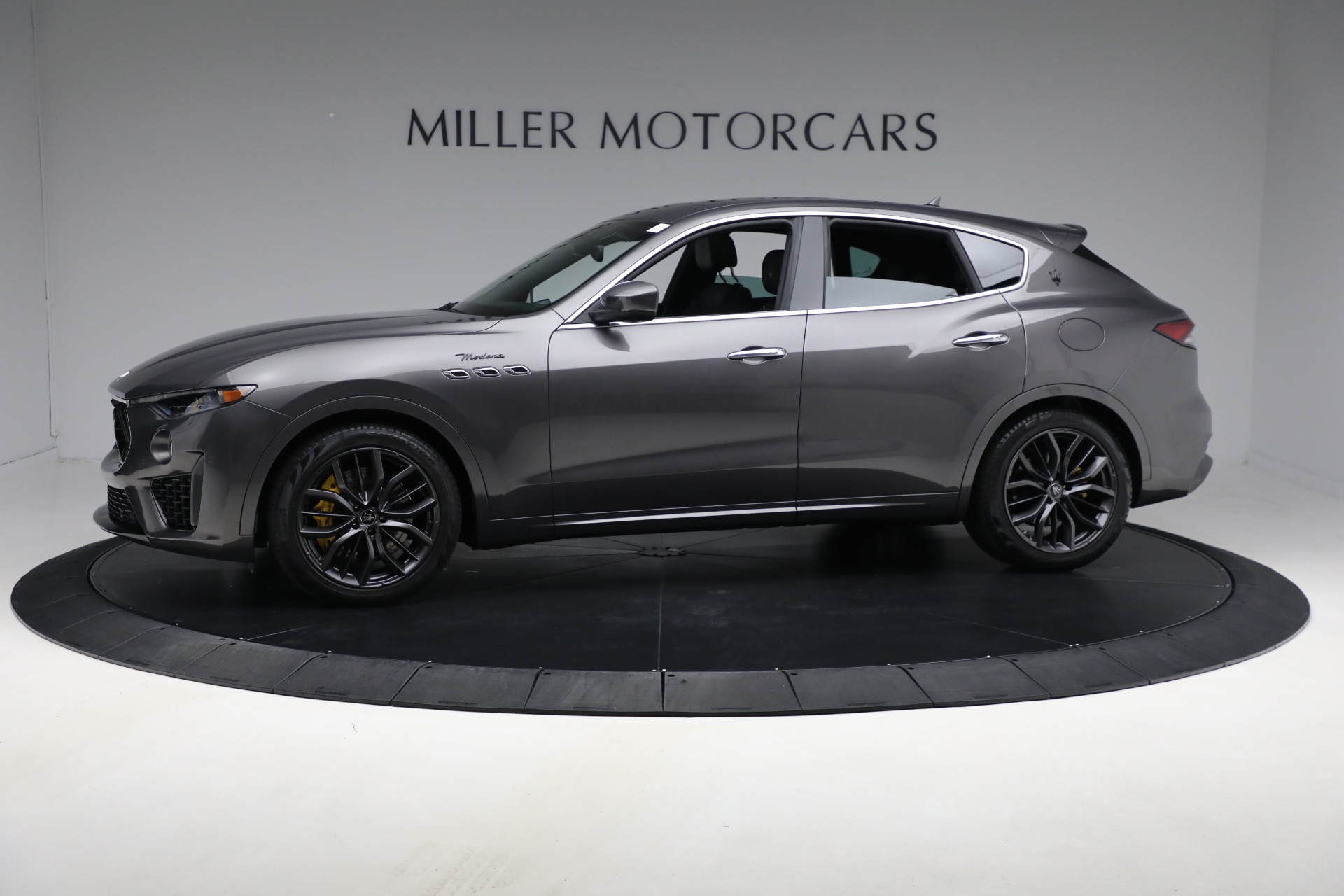 Used 2022 Maserati Levante Modena for sale $39,995 at Bugatti of Greenwich in Greenwich CT 06830 1
