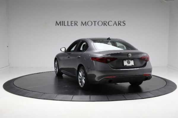 Used 2023 Alfa Romeo Giulia Sprint for sale Sold at Bugatti of Greenwich in Greenwich CT 06830 11