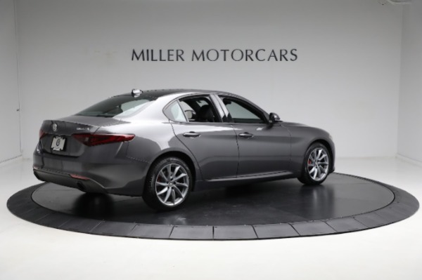 Used 2023 Alfa Romeo Giulia Sprint for sale Sold at Bugatti of Greenwich in Greenwich CT 06830 17