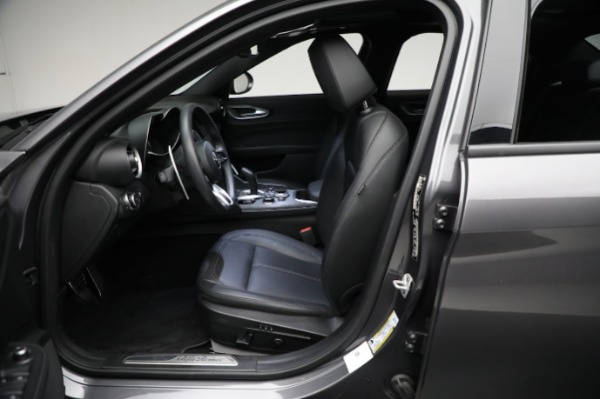 Used 2023 Alfa Romeo Giulia Sprint for sale Sold at Bugatti of Greenwich in Greenwich CT 06830 28