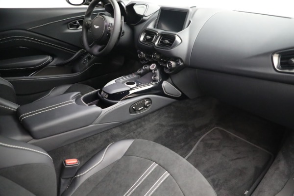 Used 2022 Aston Martin Vantage Coupe for sale $169,900 at Bugatti of Greenwich in Greenwich CT 06830 19