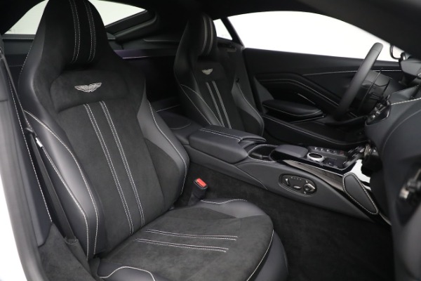 New 2022 Aston Martin Vantage Coupe for sale $185,716 at Bugatti of Greenwich in Greenwich CT 06830 20