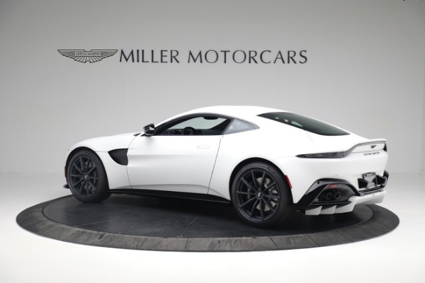 Used 2022 Aston Martin Vantage Coupe for sale $169,900 at Bugatti of Greenwich in Greenwich CT 06830 3