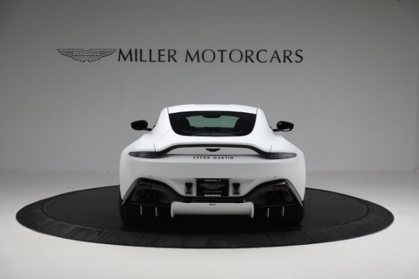 Used 2022 Aston Martin Vantage Coupe for sale $169,900 at Bugatti of Greenwich in Greenwich CT 06830 5