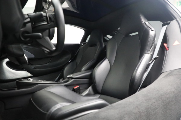 Used 2020 McLaren GT for sale Sold at Bugatti of Greenwich in Greenwich CT 06830 17