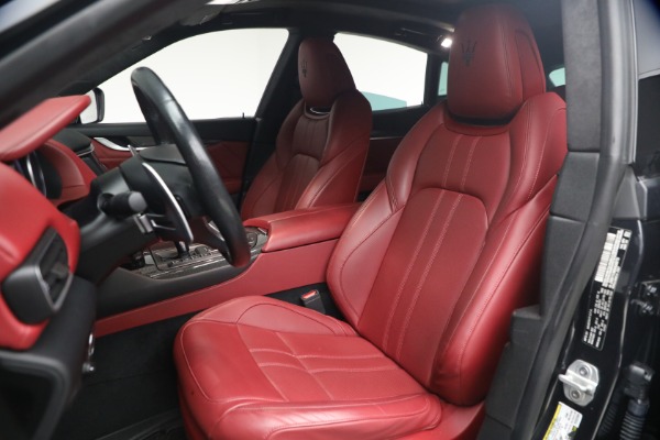 Used 2022 Maserati Levante Modena for sale $41,900 at Bugatti of Greenwich in Greenwich CT 06830 17