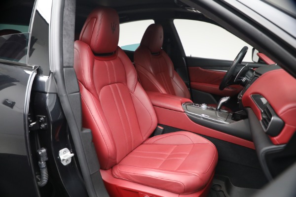 Used 2022 Maserati Levante Modena for sale $41,900 at Bugatti of Greenwich in Greenwich CT 06830 19