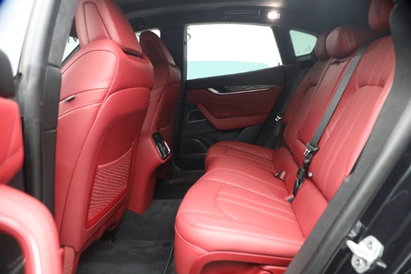 Used 2022 Maserati Levante Modena for sale $41,900 at Bugatti of Greenwich in Greenwich CT 06830 20