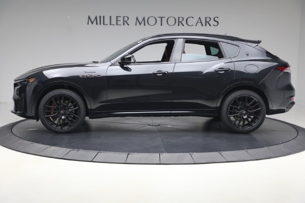 Used 2022 Maserati Levante Modena for sale $41,900 at Bugatti of Greenwich in Greenwich CT 06830 3