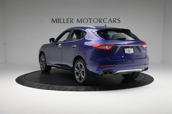 Used 2017 Maserati Levante for sale Sold at Bugatti of Greenwich in Greenwich CT 06830 5