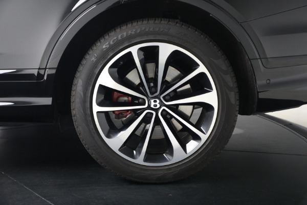 Used 2022 Bentley Bentayga V8 for sale $139,900 at Bugatti of Greenwich in Greenwich CT 06830 14