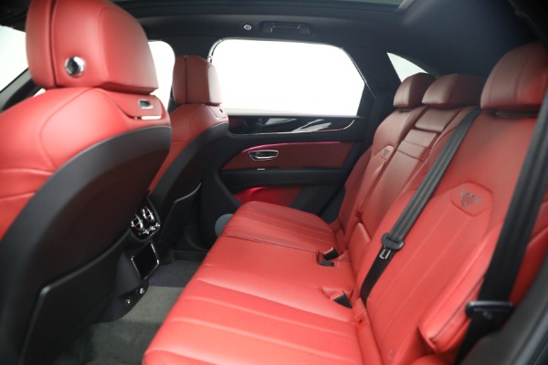 Used 2022 Bentley Bentayga V8 for sale $139,900 at Bugatti of Greenwich in Greenwich CT 06830 23