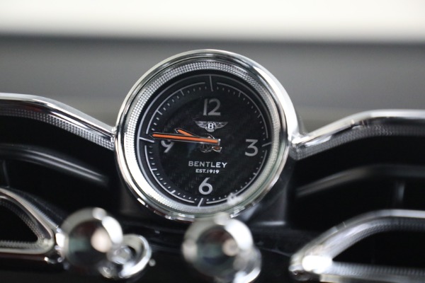 Used 2022 Bentley Bentayga V8 for sale $139,900 at Bugatti of Greenwich in Greenwich CT 06830 25
