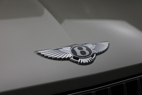 New 2023 Bentley Bentayga EWB Azure for sale $302,995 at Bugatti of Greenwich in Greenwich CT 06830 11
