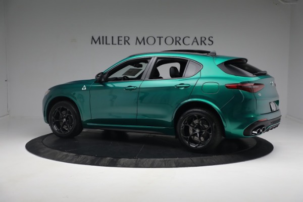 New 2022 Alfa Romeo Stelvio Quadrifoglio for sale $79,290 at Bugatti of Greenwich in Greenwich CT 06830 4