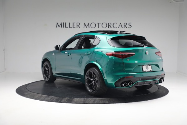 New 2022 Alfa Romeo Stelvio Quadrifoglio for sale $79,290 at Bugatti of Greenwich in Greenwich CT 06830 5