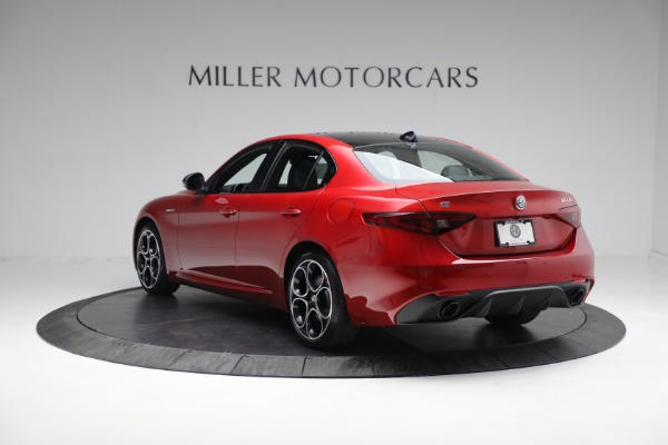 New 2023 Alfa Romeo Giulia Veloce for sale Sold at Bugatti of Greenwich in Greenwich CT 06830 7