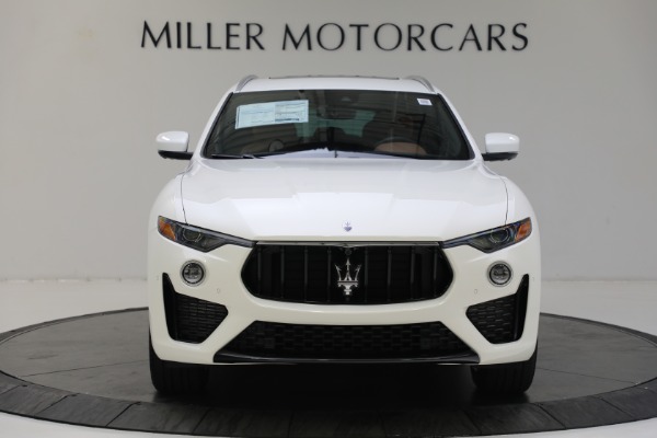 New 2022 Maserati Levante Modena for sale Sold at Bugatti of Greenwich in Greenwich CT 06830 16