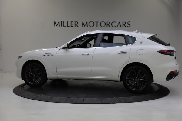 New 2022 Maserati Levante Modena for sale Sold at Bugatti of Greenwich in Greenwich CT 06830 5