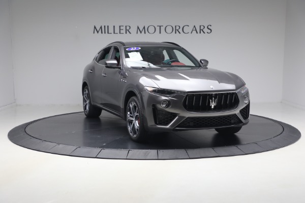 Used 2023 Maserati Levante Modena for sale $51,900 at Bugatti of Greenwich in Greenwich CT 06830 11