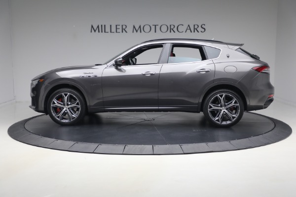 Used 2023 Maserati Levante Modena for sale $51,900 at Bugatti of Greenwich in Greenwich CT 06830 3