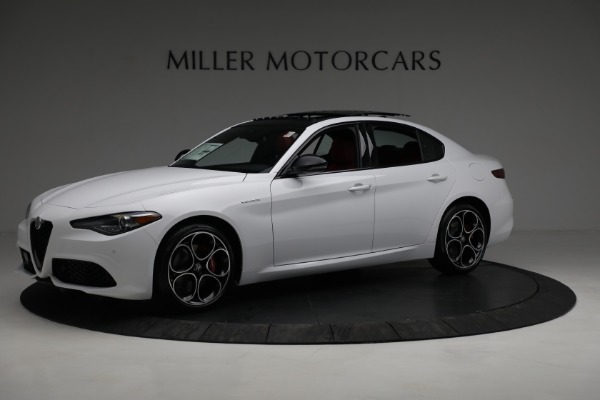 New 2023 Alfa Romeo Giulia Veloce for sale $55,860 at Bugatti of Greenwich in Greenwich CT 06830 2