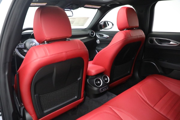 New 2023 Alfa Romeo Giulia Veloce for sale $55,860 at Bugatti of Greenwich in Greenwich CT 06830 20
