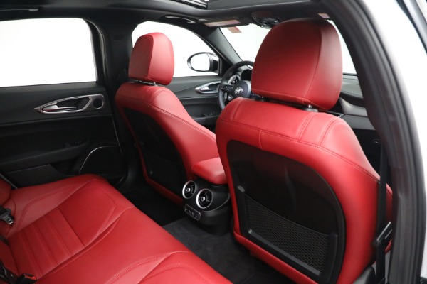 New 2023 Alfa Romeo Giulia Veloce for sale $55,860 at Bugatti of Greenwich in Greenwich CT 06830 26