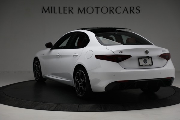New 2023 Alfa Romeo Giulia Veloce for sale $55,860 at Bugatti of Greenwich in Greenwich CT 06830 5