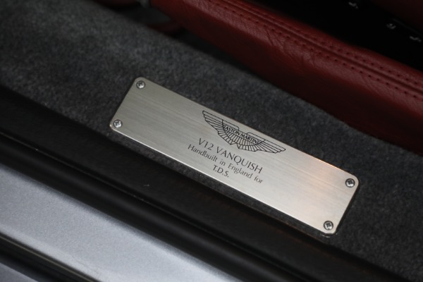 Used 2003 Aston Martin V12 Vanquish for sale $99,900 at Bugatti of Greenwich in Greenwich CT 06830 15