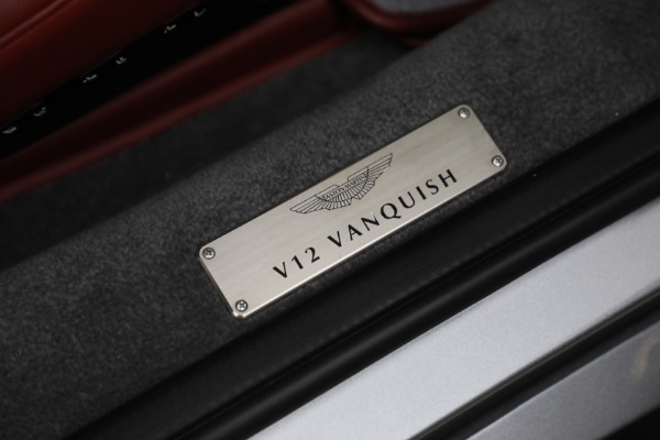 Used 2003 Aston Martin V12 Vanquish for sale Sold at Bugatti of Greenwich in Greenwich CT 06830 20