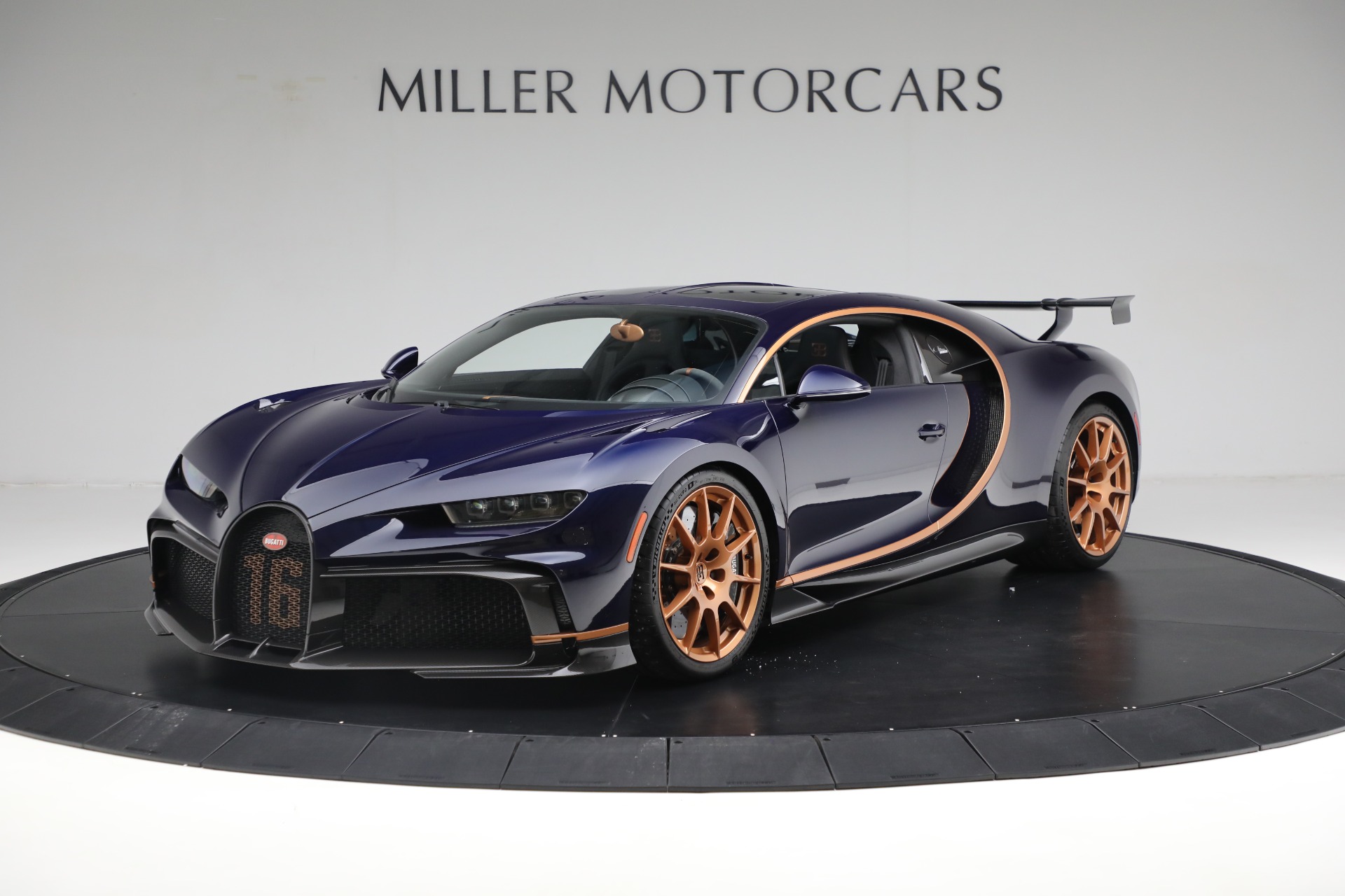 New 2021 Bugatti Chiron Pur Sport for sale Sold at Bugatti of Greenwich in Greenwich CT 06830 1