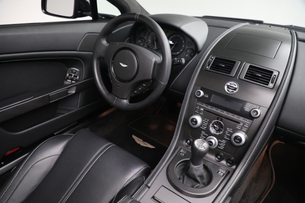 Used 2015 Aston Martin V8 Vantage GT Roadster for sale $109,900 at Bugatti of Greenwich in Greenwich CT 06830 26