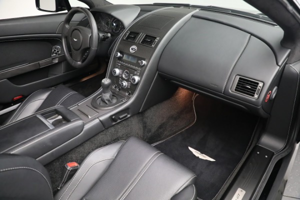 Used 2015 Aston Martin V8 Vantage GT Roadster for sale $109,900 at Bugatti of Greenwich in Greenwich CT 06830 27