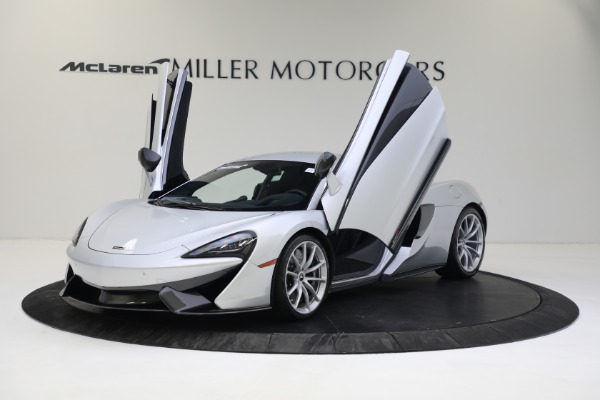 Used 2019 McLaren 570S for sale Sold at Bugatti of Greenwich in Greenwich CT 06830 11
