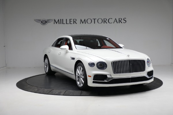New 2022 Bentley Flying Spur V8 for sale $241,740 at Bugatti of Greenwich in Greenwich CT 06830 12