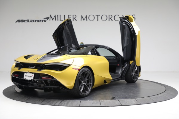 Used 2020 McLaren 720S Spider for sale Sold at Bugatti of Greenwich in Greenwich CT 06830 16