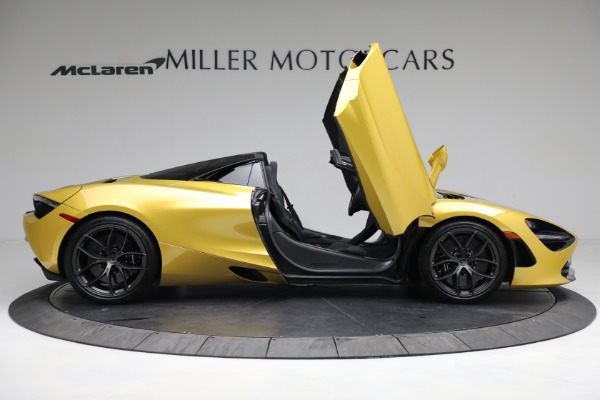 Used 2020 McLaren 720S Spider for sale Sold at Bugatti of Greenwich in Greenwich CT 06830 17