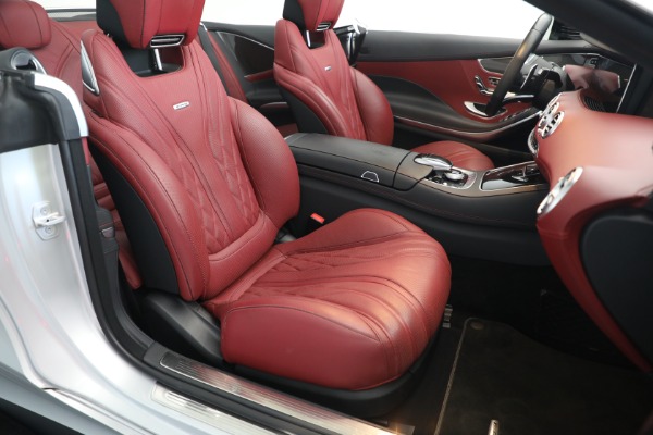 Used 2018 Mercedes-Benz S-Class AMG S 63 for sale $105,900 at Bugatti of Greenwich in Greenwich CT 06830 19